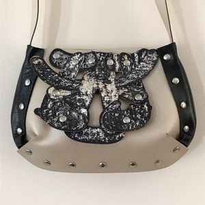 PERFECTOS DRAGONES Small cross body purse